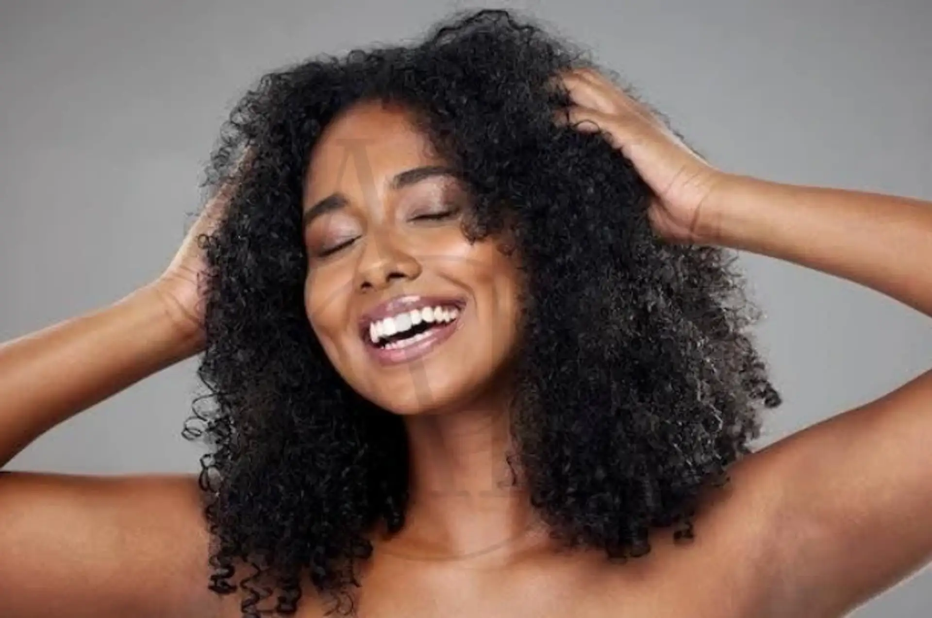 Prodotti per capelli di proprietà nera per capelli sani e forti