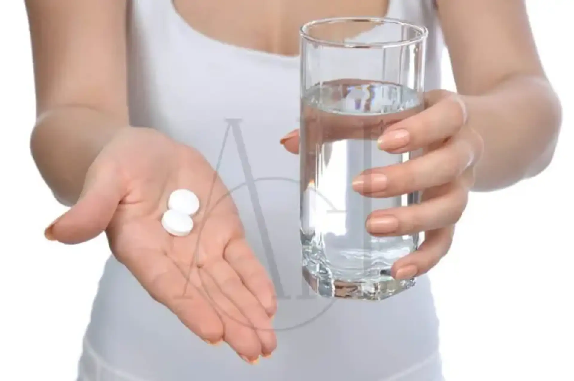 Roli dhe efektet e aspirinës në transplantin e flokëve tuaj